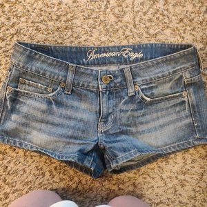 American Eagle 3 inch jean short